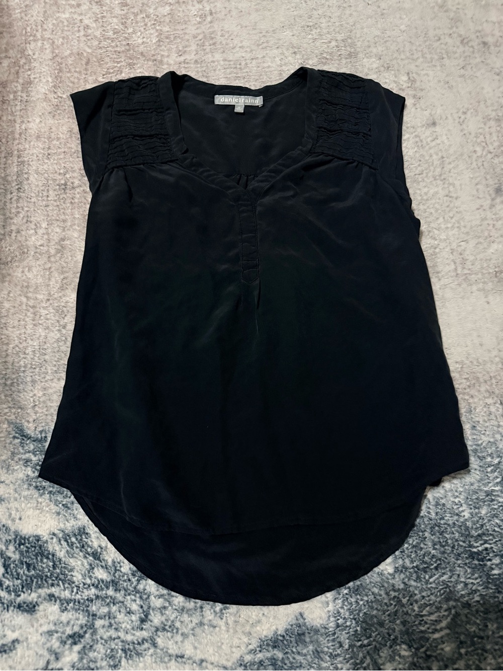 Daniel Rainn Black Cap-Sleeve V-Neck Blouse with Pintuck Detail